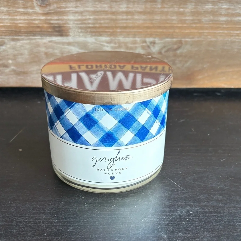 Bath & Body Works Gingham 3-Wick Candle | New